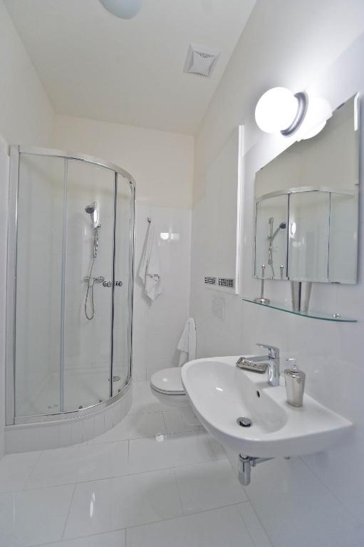 Debo Apartments Schoenbrunner Strasse - Contactless Check In Vienna Room photo
